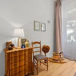 Maxim's Muenz Apartman *